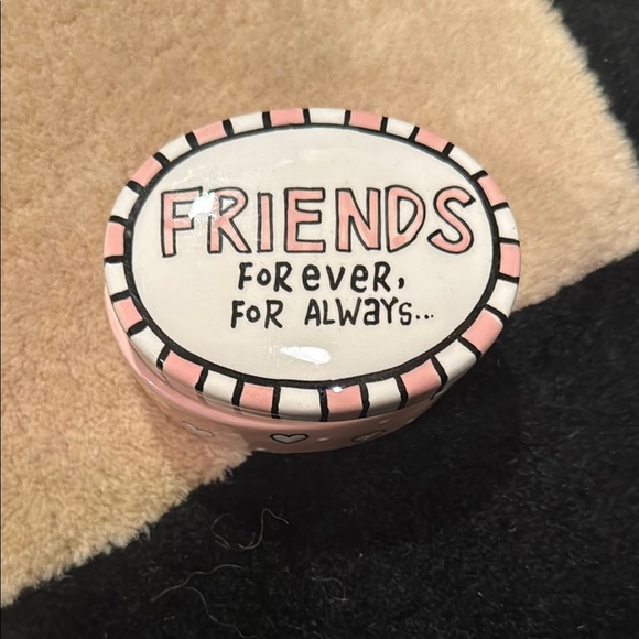 Charming Pink and White Trinket Box - Picture 1 of 4